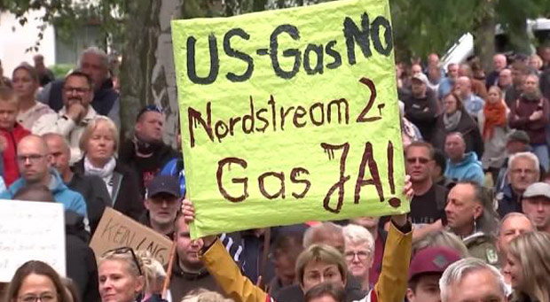 German Energy Protesters: 'Without Russian Gas, Our Economy Will be Dead!'