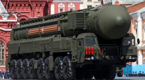 Russia Would Rather Face Defeat than Use Nuclear Weapons, Security Expert Says