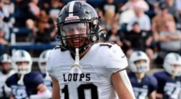 High School Football Player, 17, Dies after 'Cardiac Arrest' in His Sleep