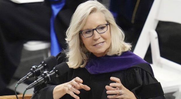 Liz Cheney Booed by Graduates during Commencement Address at Colorado College