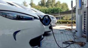 California May Be Forced Into Using Electric Cars to Charge Struggling Power Grid