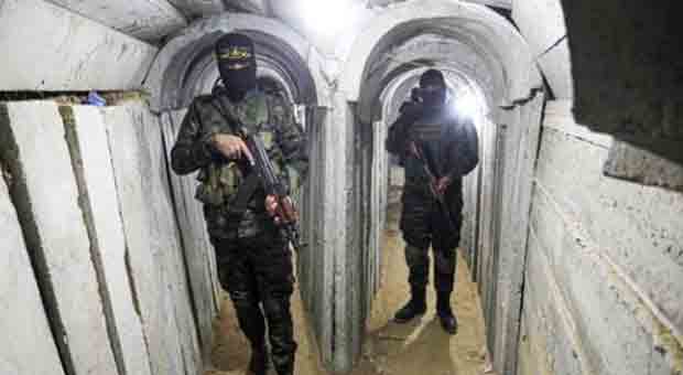 Thousands of Palestinians Flee as Israel Obliterates Gaza Tunnel Network
